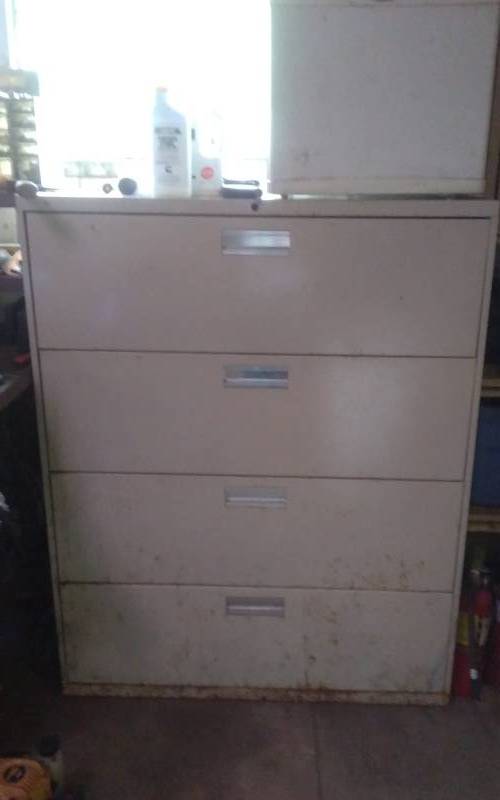 lot 83 image: Metal Shelf Cabinet (No Contents) 42x19x53