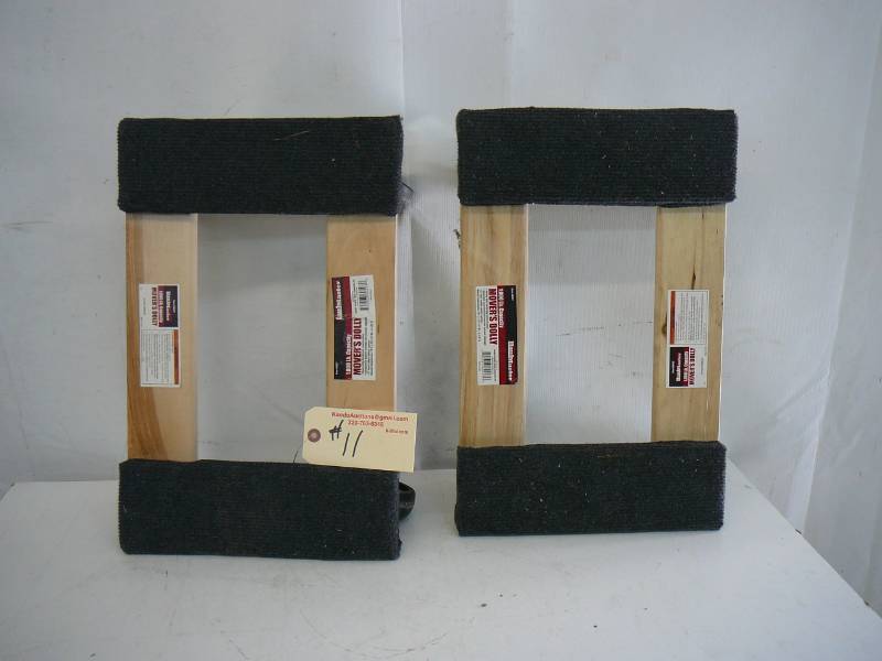 lot 11 image: Haul Master Movers Dollies