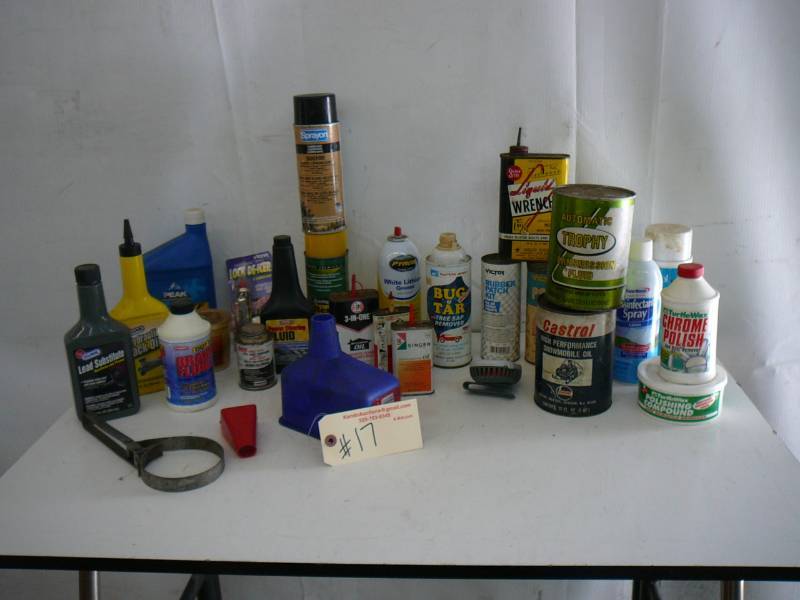 lot 17 image: Lot Of Shop Items