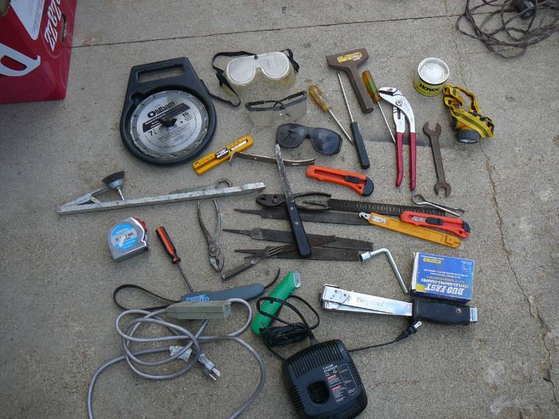 lot 23 image: Lot Of Tools Etc.