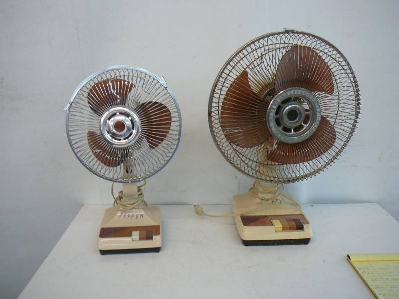 lot 28 image: Lot Of Oscillating Fans