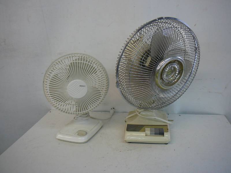 lot 34 image: Lot Of Oscillating Fans