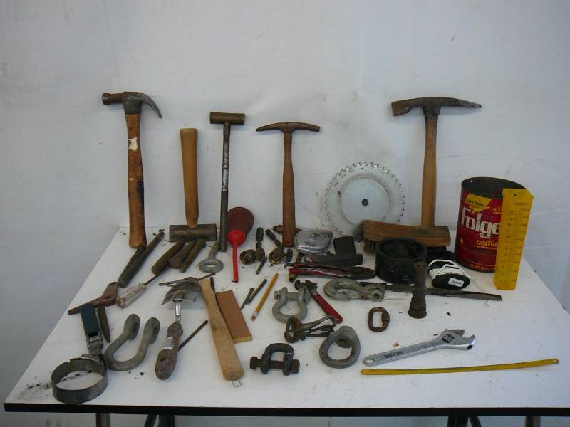 lot 38 image: Lot Of Hand Tools