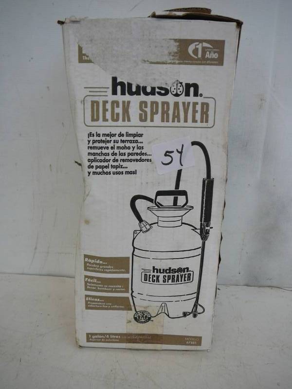 lot 54 image: Hudson 1 Gallon Deck Sprayer