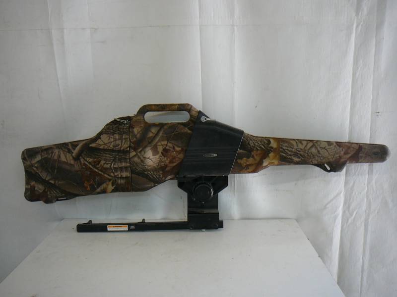 lot 70 image: Hard Gun Case & ATV Arctic Cat Gun Case Bracket
