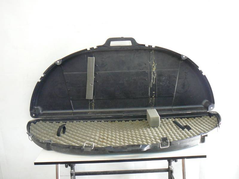 lot 74 image: Plastic Bow Case