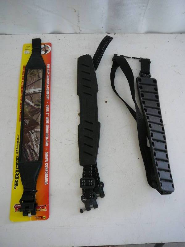 lot 76 image: Gun Slings