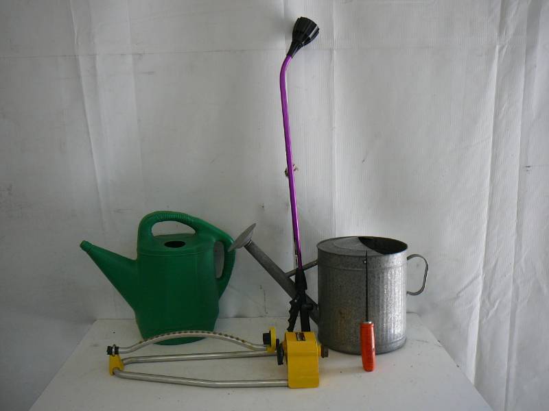 lot 86 image: Lot Of Lawn-N-Garden Items