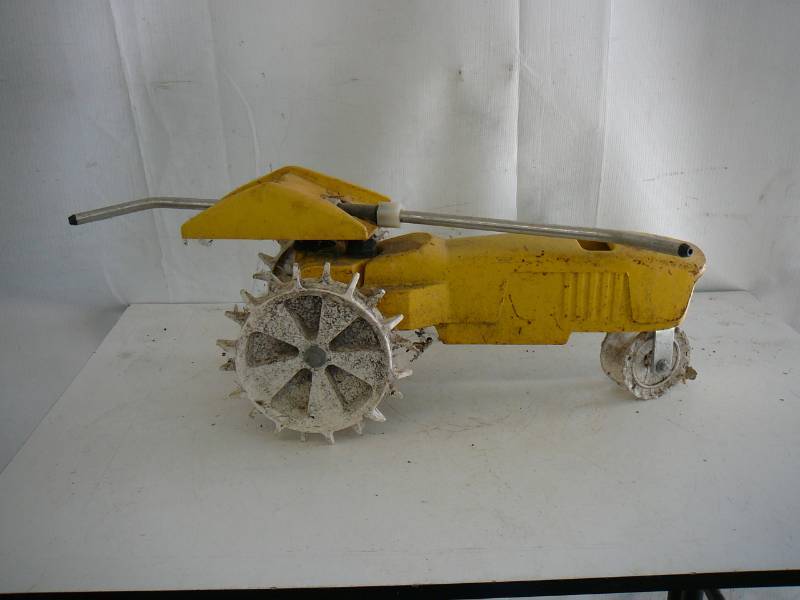 lot 90 image: Nelson Tractor Sprinkler