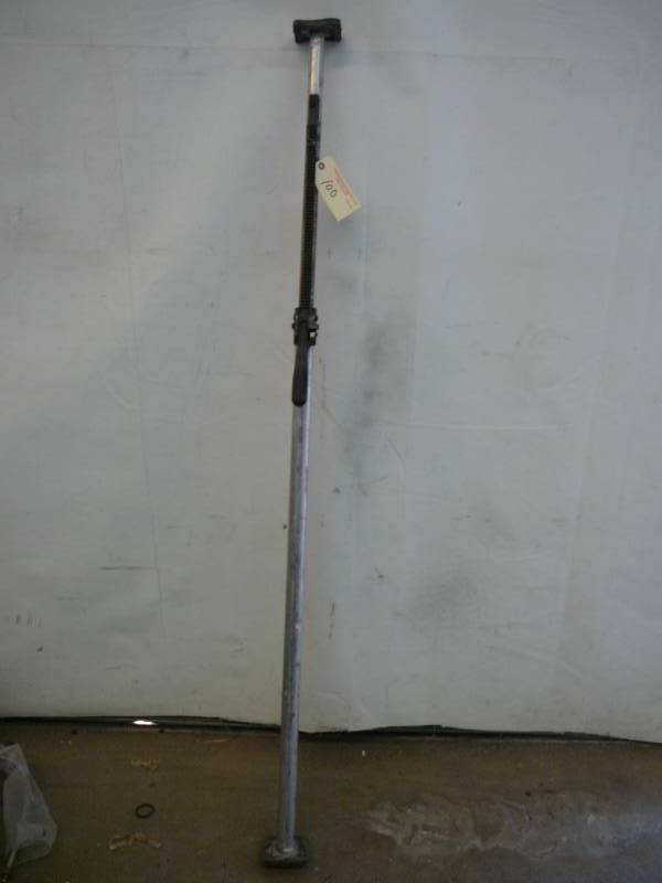 lot 100 image: 68 Aluminium Load Binder