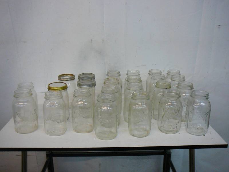 lot 137 image: Vintage Ball - Kerr - Atlas Quart Canning Jars With Rings