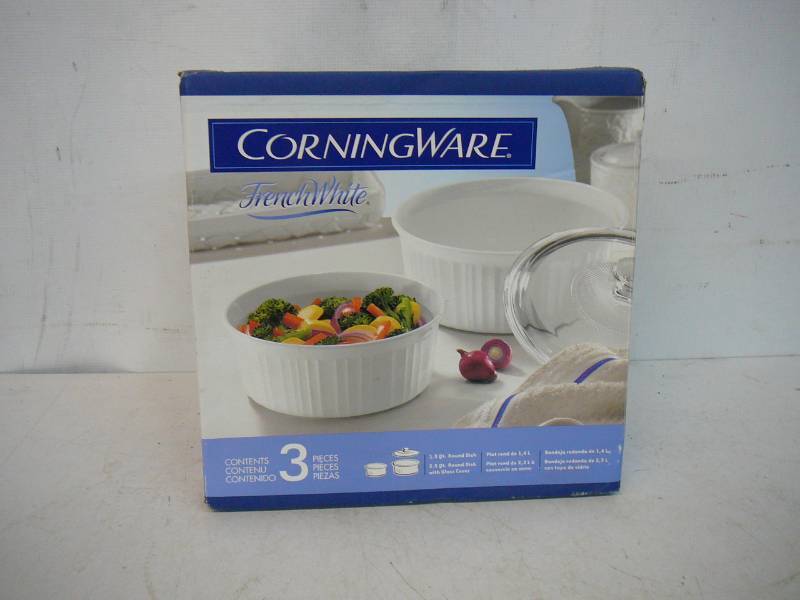 lot 139 image: Corningware French White 3 Piece Dish Round Bowl Set