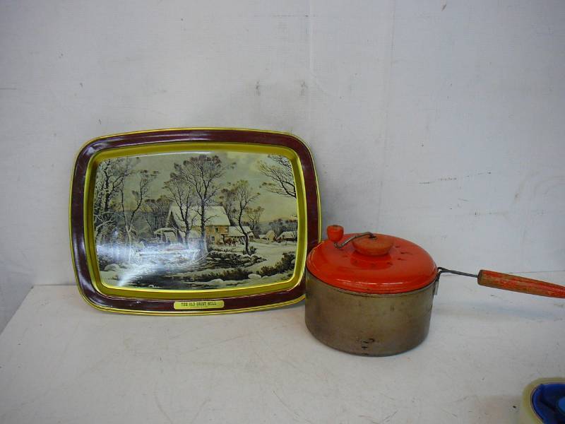 lot 141 image: Vintage Items