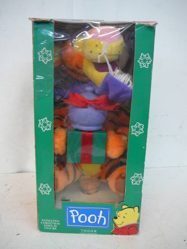lot 158 image: Collectible Tigger Animated Christmas Display Figure