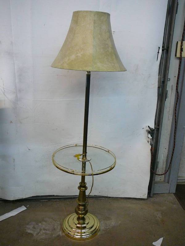 lot 194 image: 58 Floor Lamp