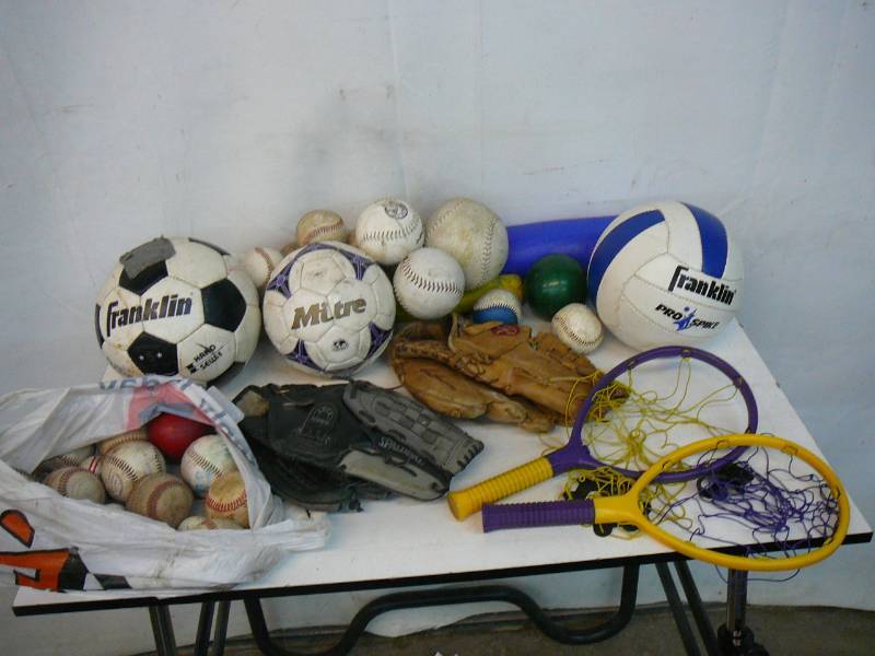 lot 186 image: Lot Of Sporting Goods
