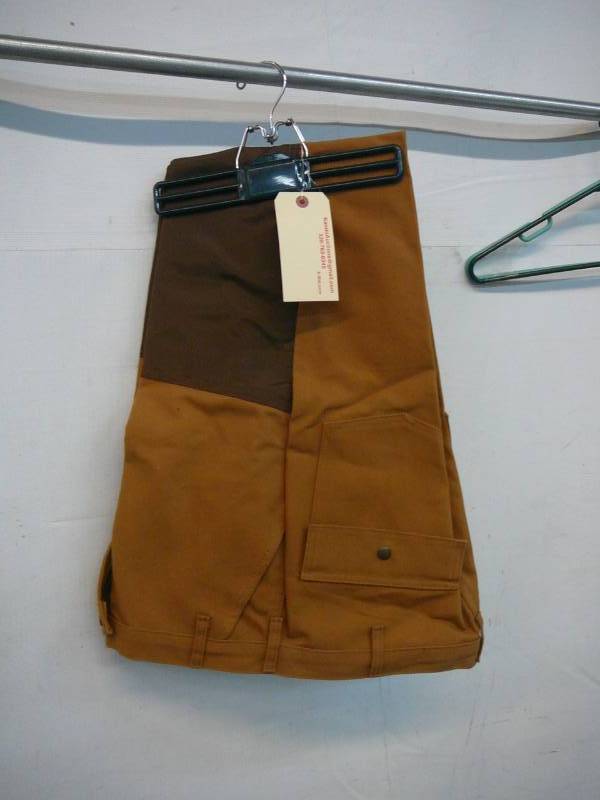 lot 222 image: Mens Hunting Pants