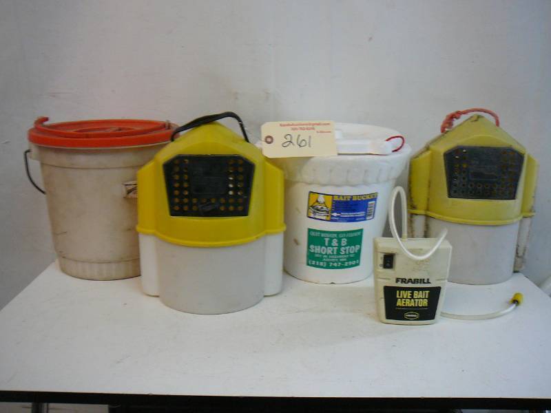 lot 261 image: Lot Of Minnow Buckets & Live Bait Aerator