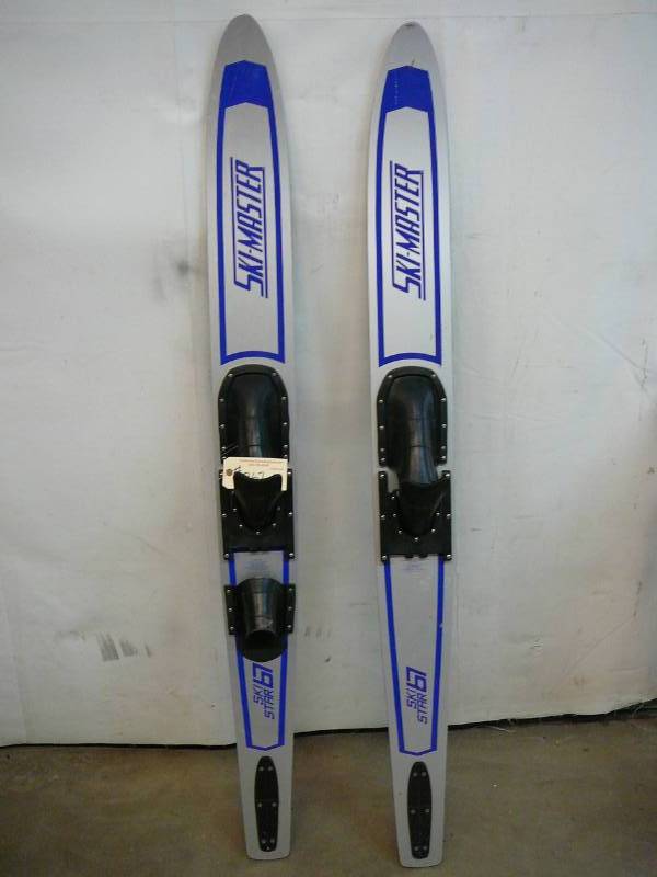lot 267 image: Ski-Master 67 Starr Water Skies