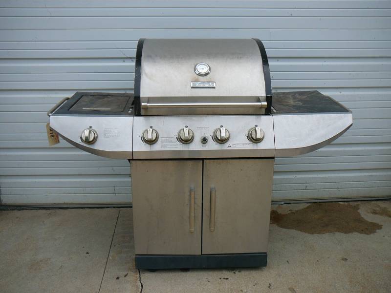 lot 278 image: Kenmore Gas Grill