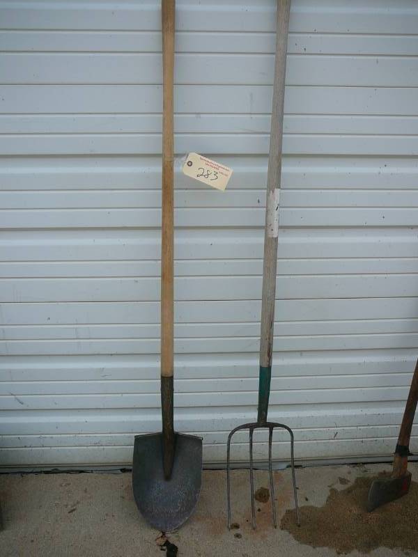 lot 283 image: ShovelFork