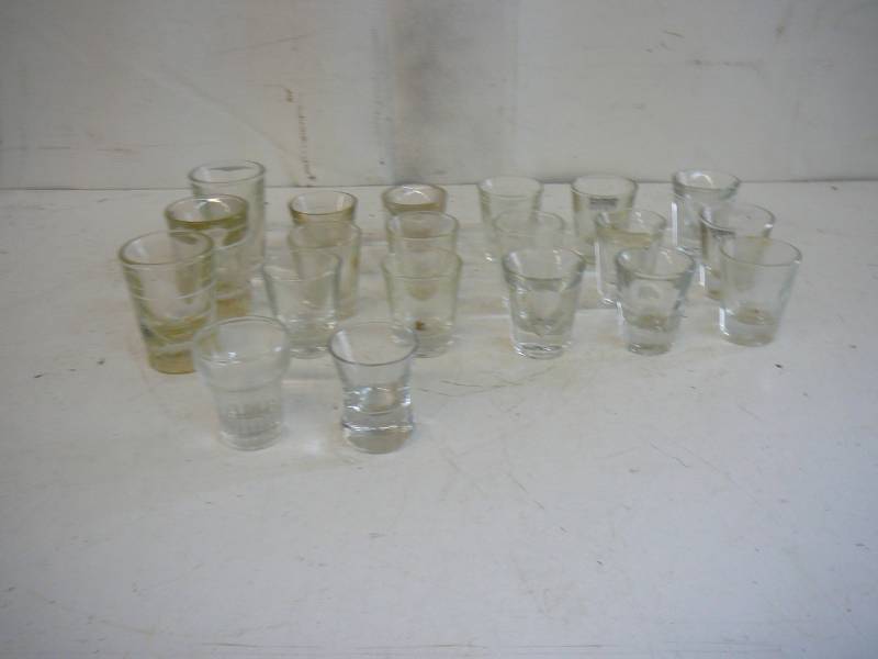 lot 286 image: Lot Of Shot Glasses
