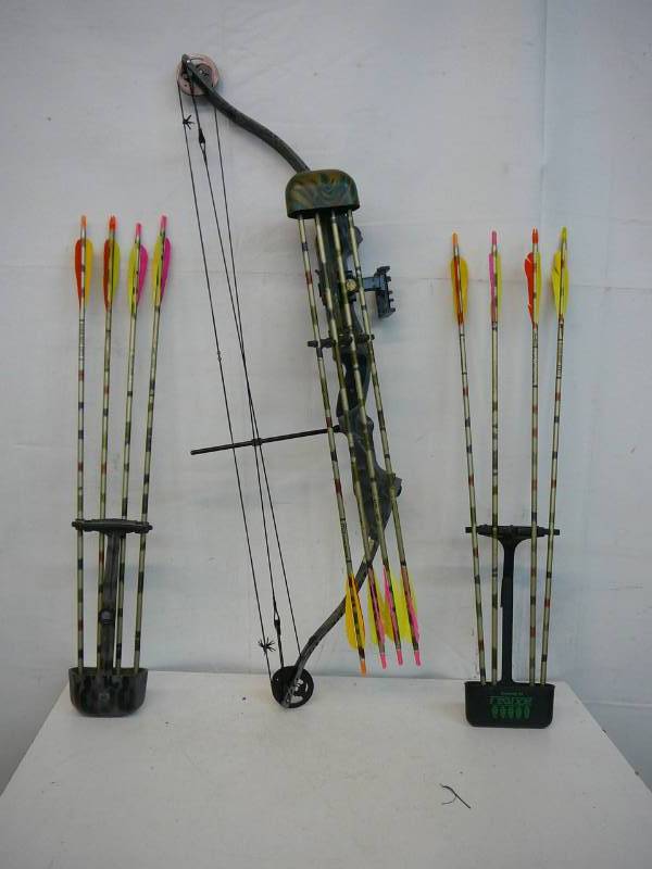lot 297 image: Myles Keller Legend XRG Fast Flight Bow With Arrows & Quivers