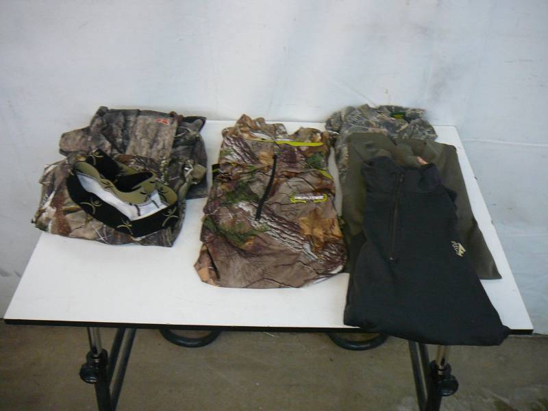 lot 300 image: Lot Of Hunting Clothes