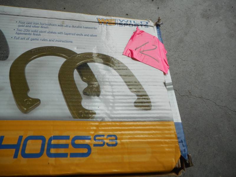 lot 12 image: Horseshoes Game