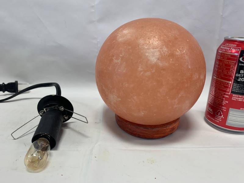 lot 25 image: Himalayan Salt Lamp Globe with Light & Wood Base New