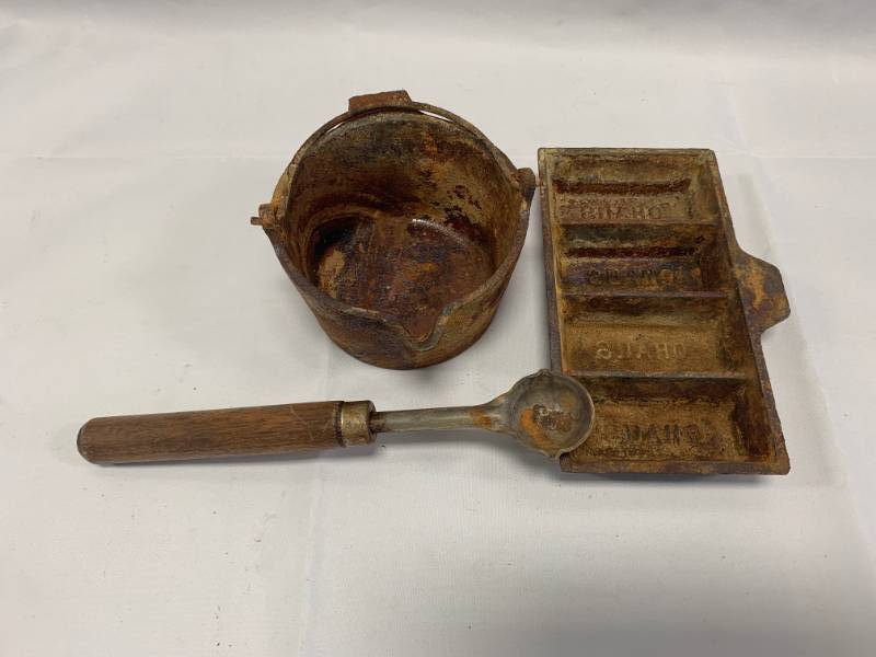 lot 66 image: Lead Mold and Pouring Tools
