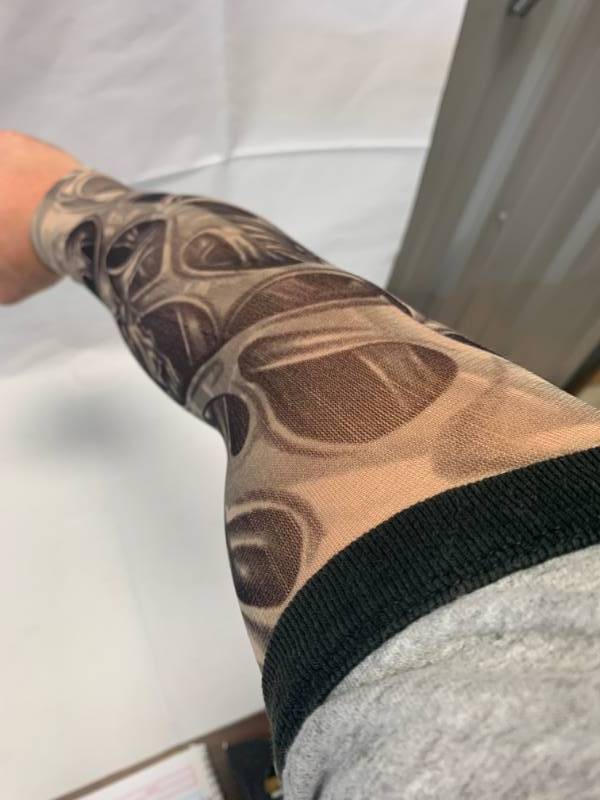 lot 93 image: New Wearable Tattoo Sleeve