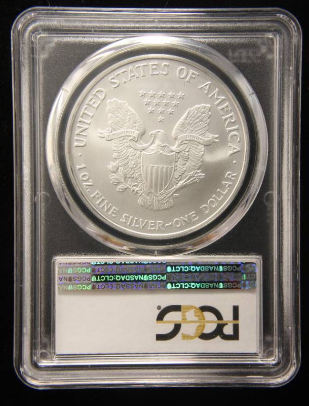 lot 07 image: 2007 AMERICAN SILVER EAGLE 1 TROY OZ. .999 FINE SILVER MS69 PCGS
