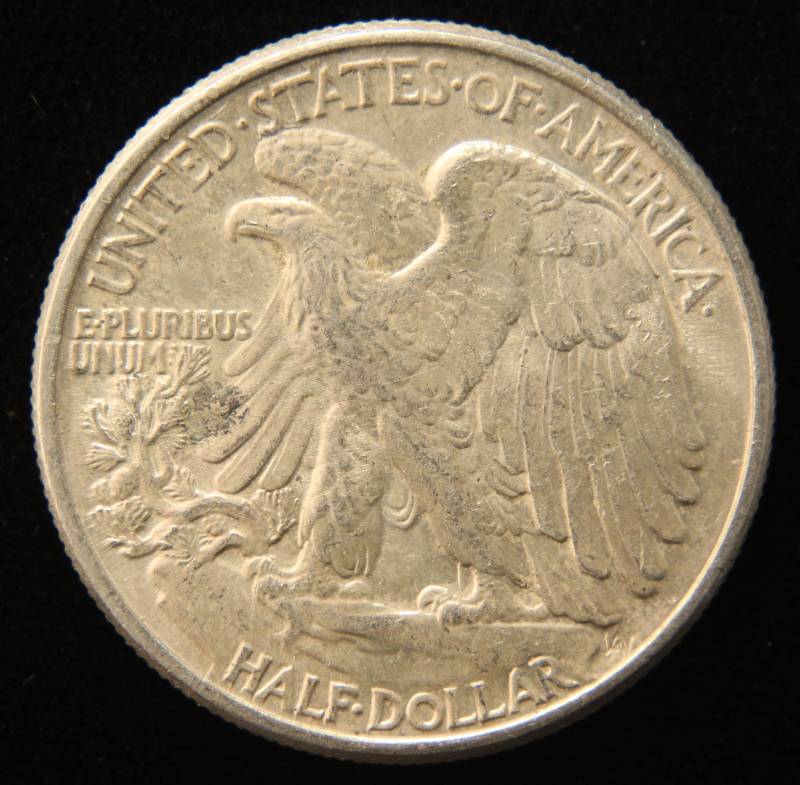 lot 39 image: 1944 WALKING LIBERTY HALF DOLLAR