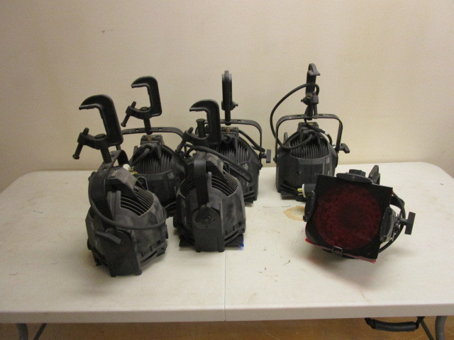 lot 402 image: ETC SOURCE FOUR PARNEL STAGE LIGHTING