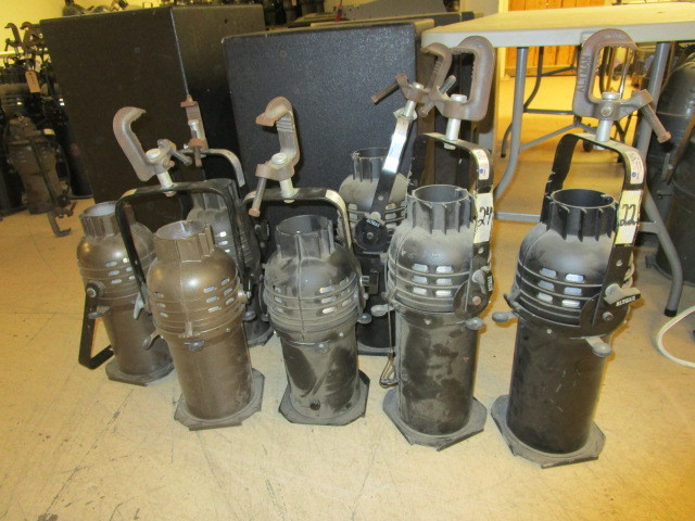 lot 438 image: ALTMAN ELLIPSOIDAL 360Q STAGE LIGHTS