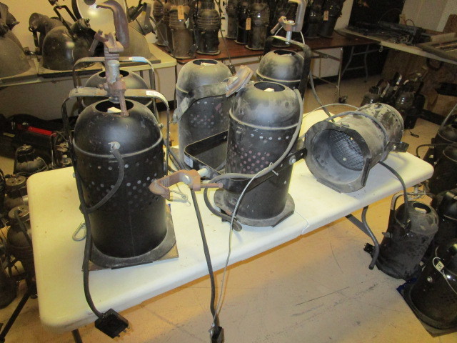 lot 448 image: ALTMAN PAR 64 STAGE LIGHT