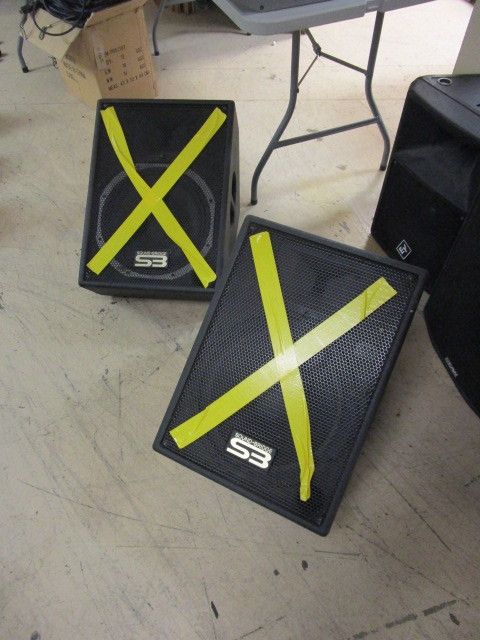 lot 475 image: SOUND BRIDGE FLOOR MONITOR