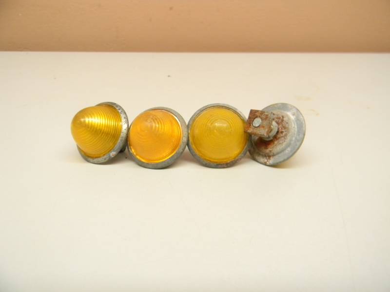 lot 2 image: (4) Vintage YELLOW Tall Domed Plastic License Plate Jewels Reflectors Fasteners - SEE PICTURES