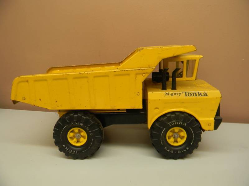 tonka xmb 975 dump truck