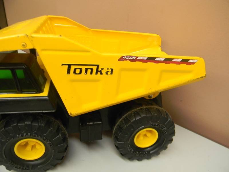 tonka 4000 dump truck