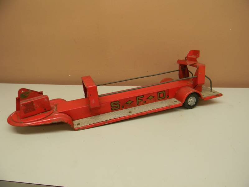 lot 42 image: Vintage Structo SFD Arial Hook & Ladder Fire Truck TRAILER ONLY Pressed Steal - SEE PICTURES
