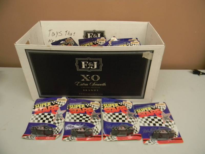 lot 66 image: COLLECTION OF 30 MATCHBOX DALE EARNHARDT RACING SUPERSTARS CARS - SEE PICTURES