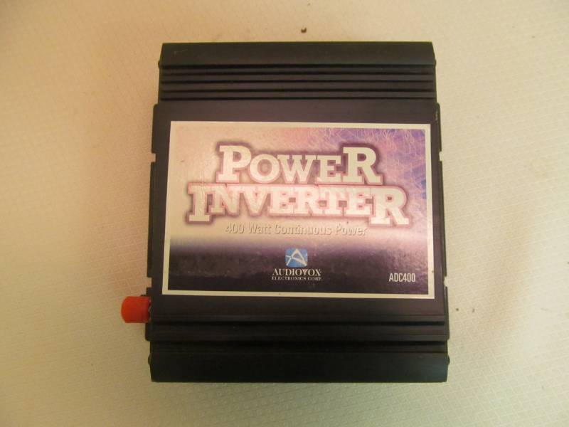 lot 44 image: Audiovox power invertor - 400 watts...