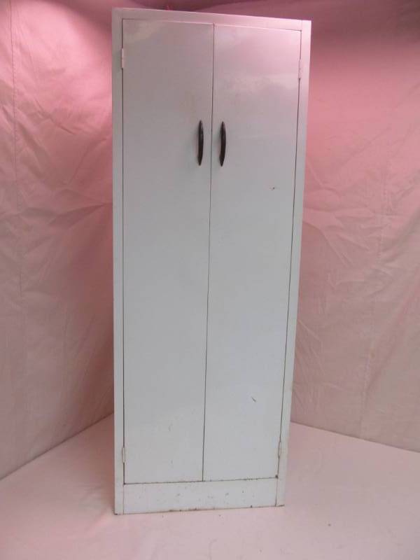lot 56 image: Vintage metal cabinetpantry- 10x20...