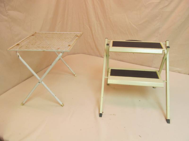 lot 61 image: Vintage end table, step stool...