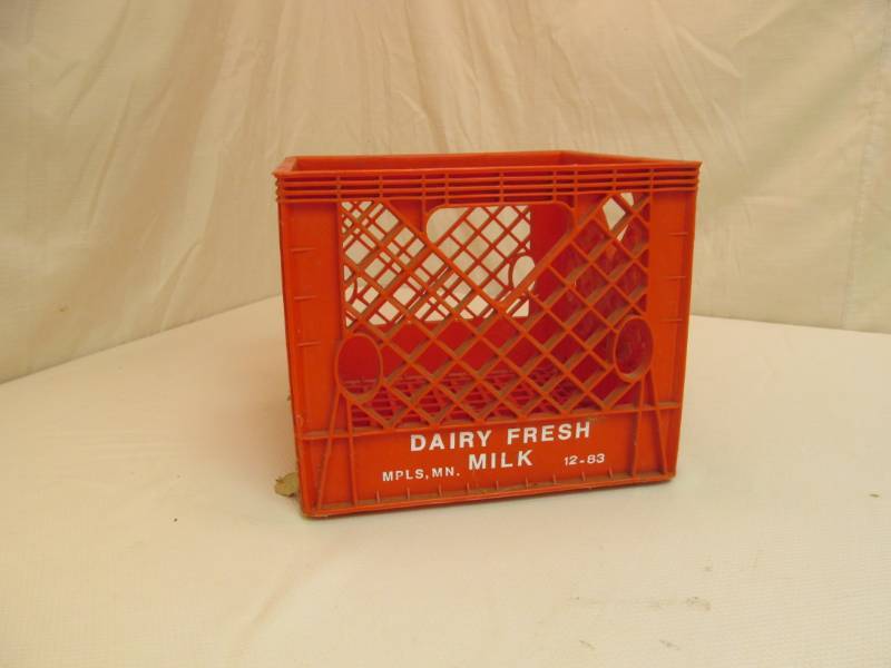 lot 63 image: Dairy Fresh Milk Crate...