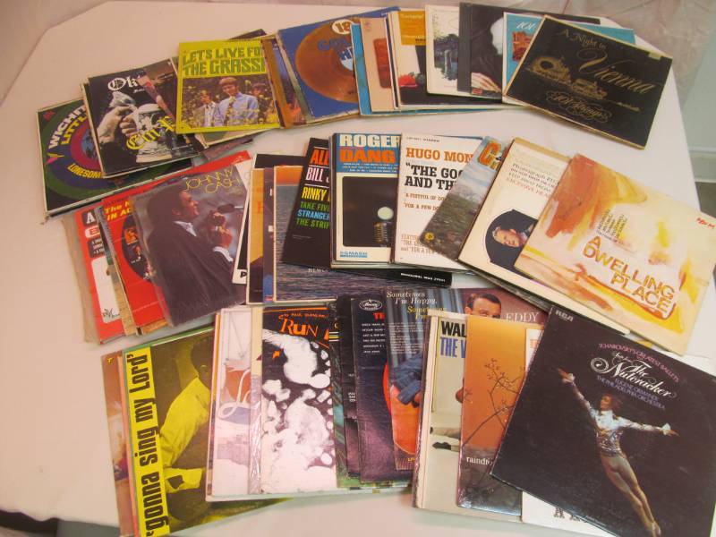 lot 106 image: Variety of Vinyl ...