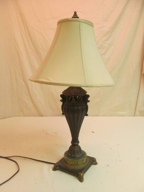 lot 142 image: Table Lamp...