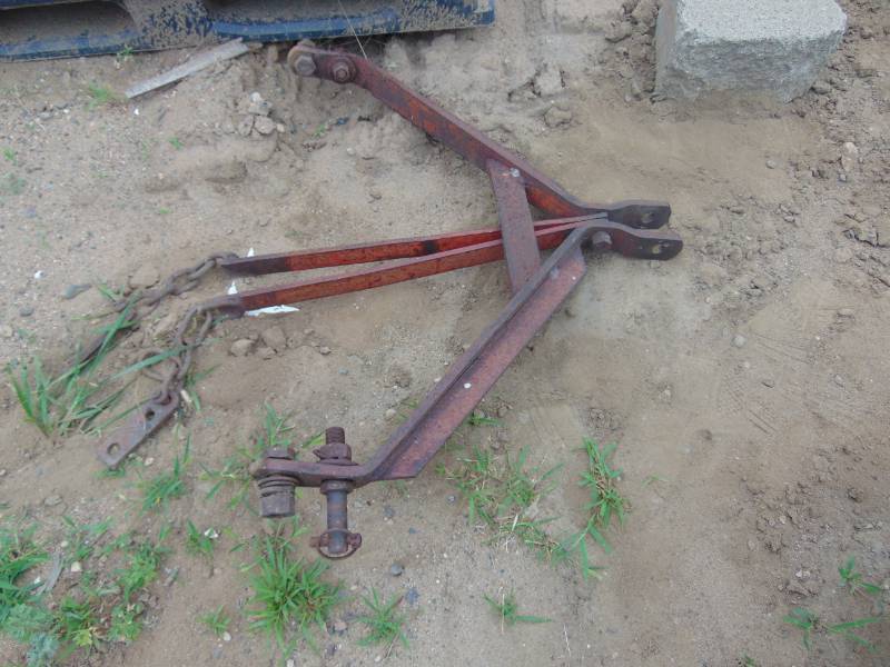 lot 22 image: 3-Point Hitch